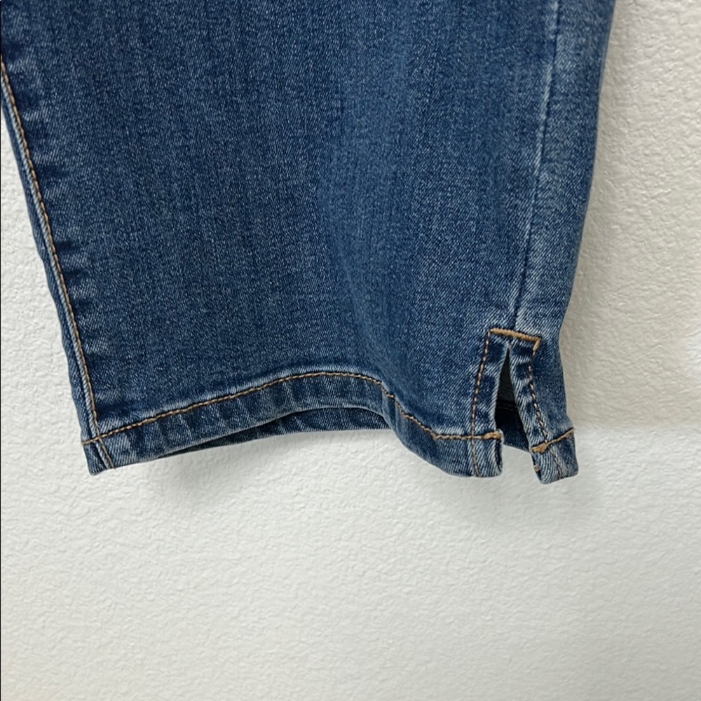 Croft & Barrow Blue Denim Capris Size 18 - Picture 6 of 6